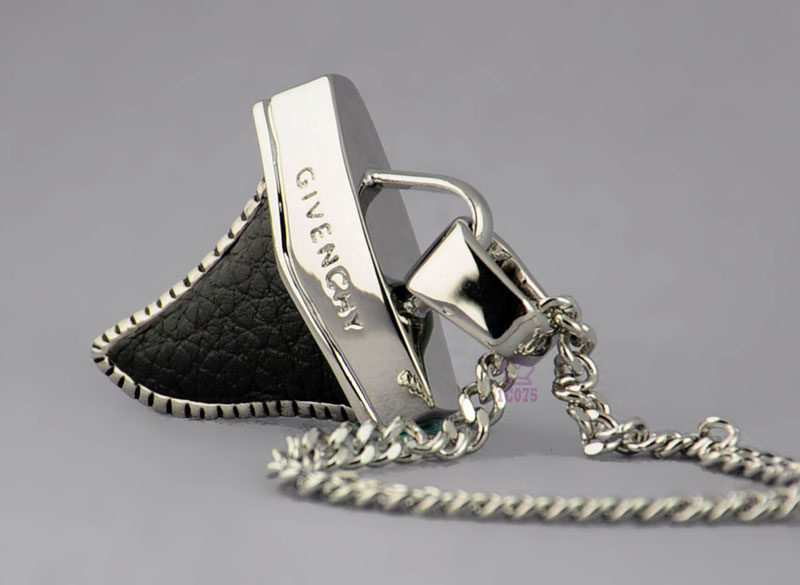 Collana Givenchy Modello 5